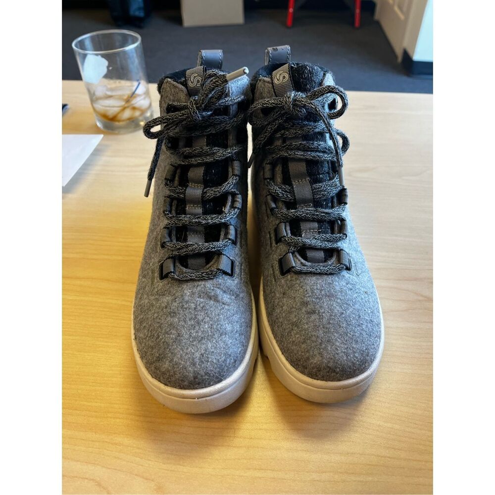 Clarks Cloudsteppers Step Explore Hi Top Gray Woo… - image 2